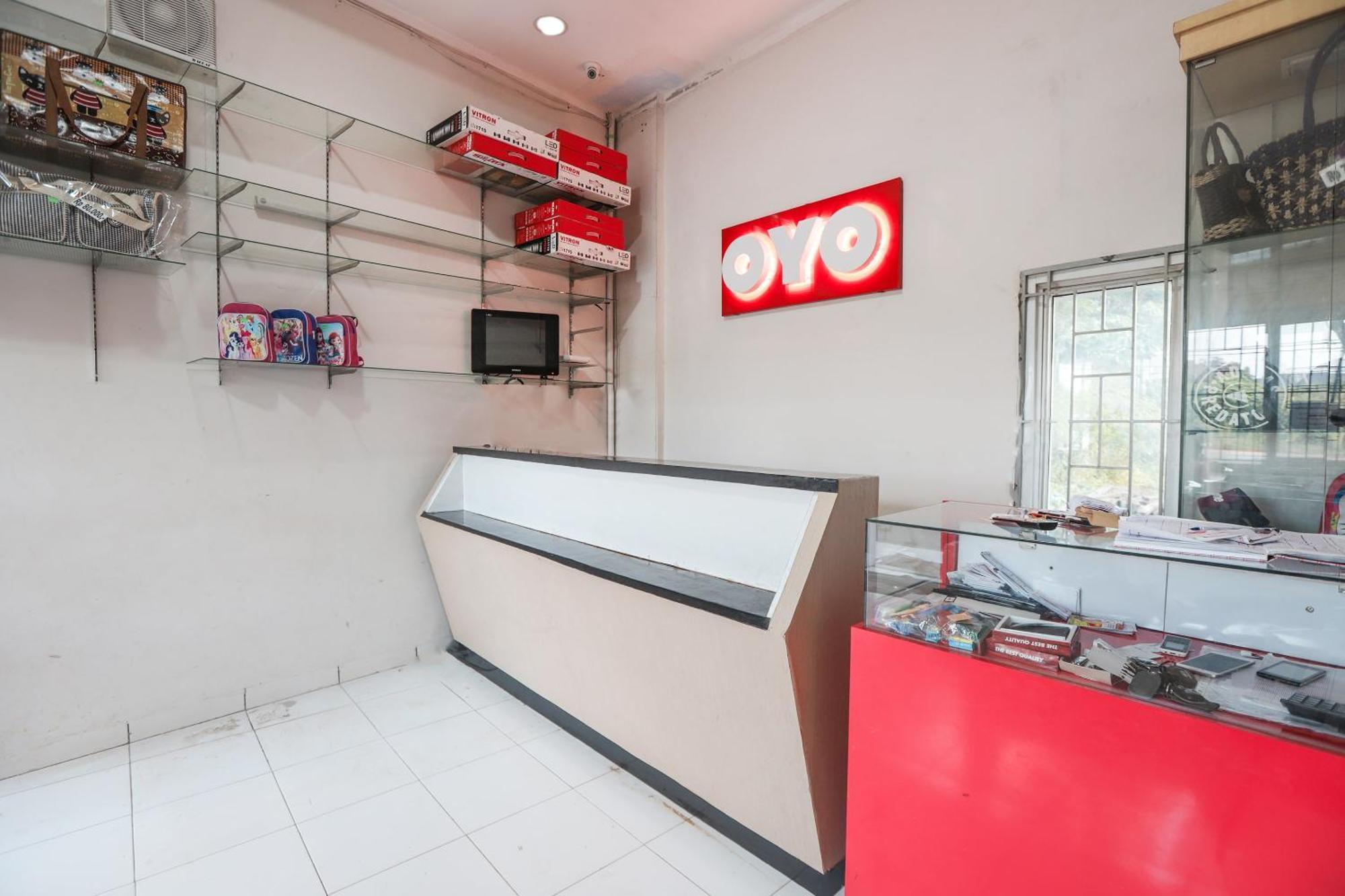 Tegal  Oyo 387 Alfa Guest House מראה חיצוני תמונה
