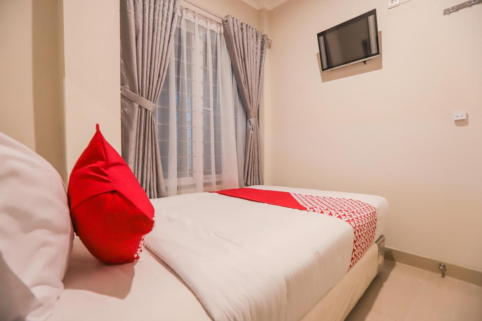 Tegal  Oyo 387 Alfa Guest House מראה חיצוני תמונה