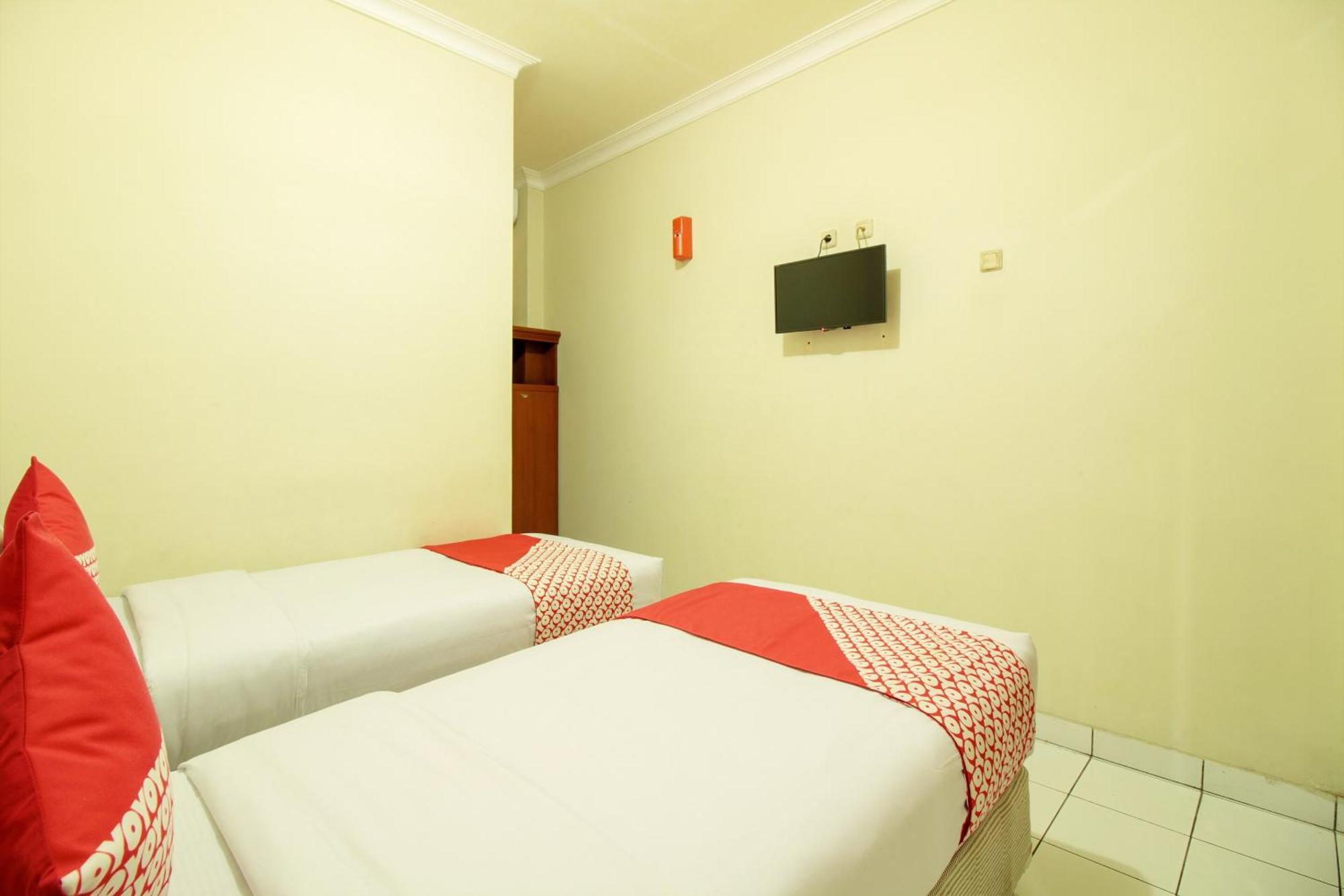 Tegal  Oyo 387 Alfa Guest House מראה חיצוני תמונה