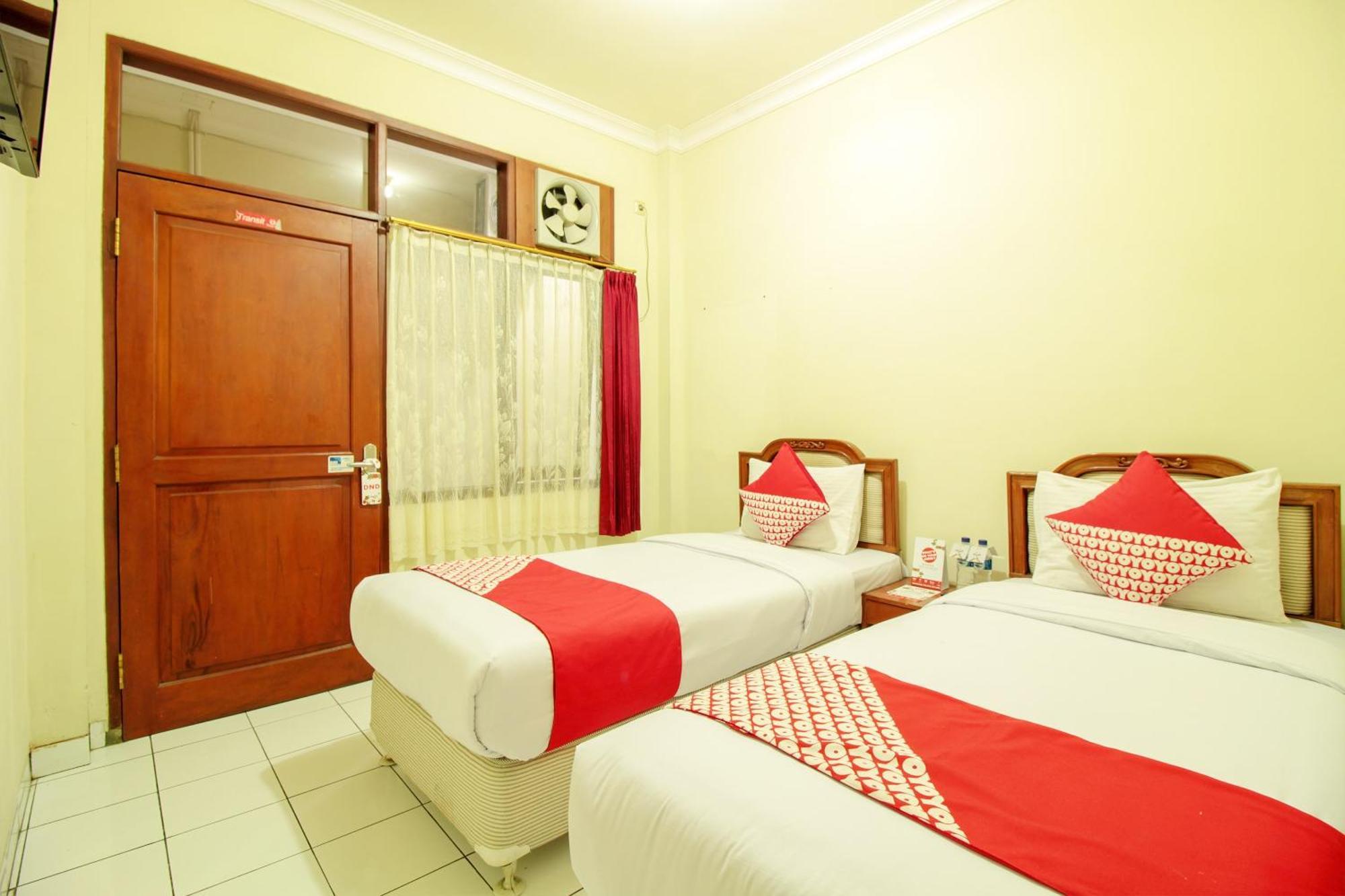 Tegal  Oyo 387 Alfa Guest House מראה חיצוני תמונה