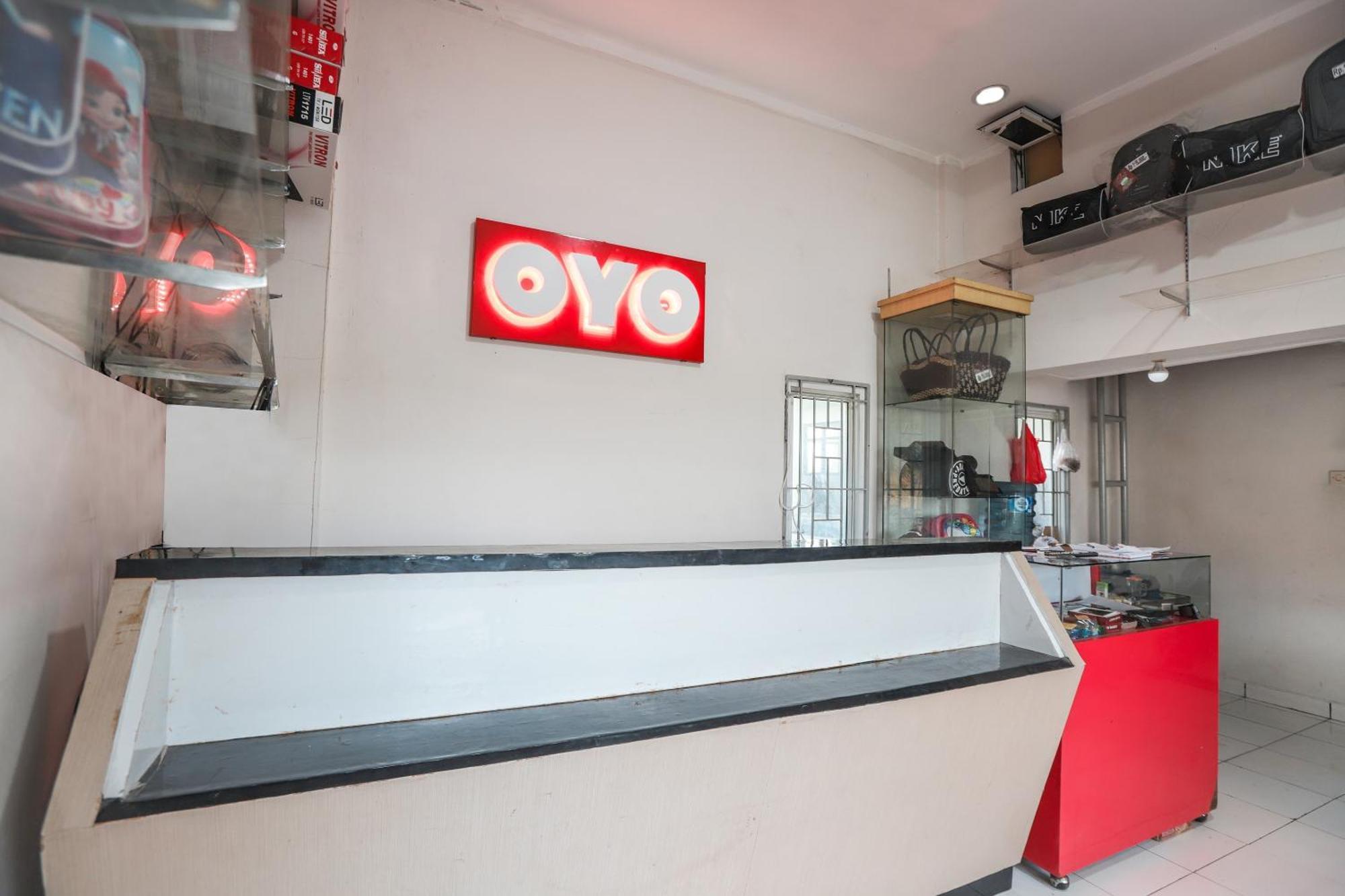 Tegal  Oyo 387 Alfa Guest House מראה חיצוני תמונה